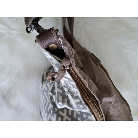 SALE. Midsz Myra Bag w/leather trim - Picture 7 of 14